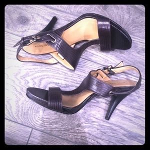 Never worn, Nine West dark brown leather heels